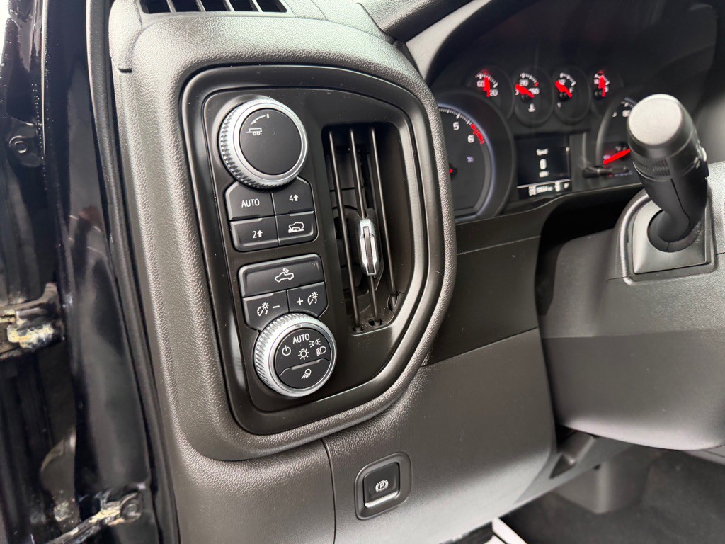 2020 GMC Sierra Image 13