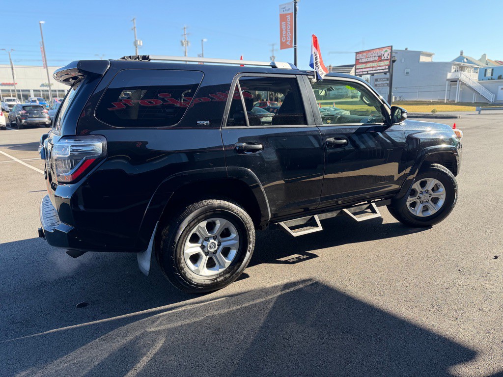 2016 Toyota 4Runner Image 7