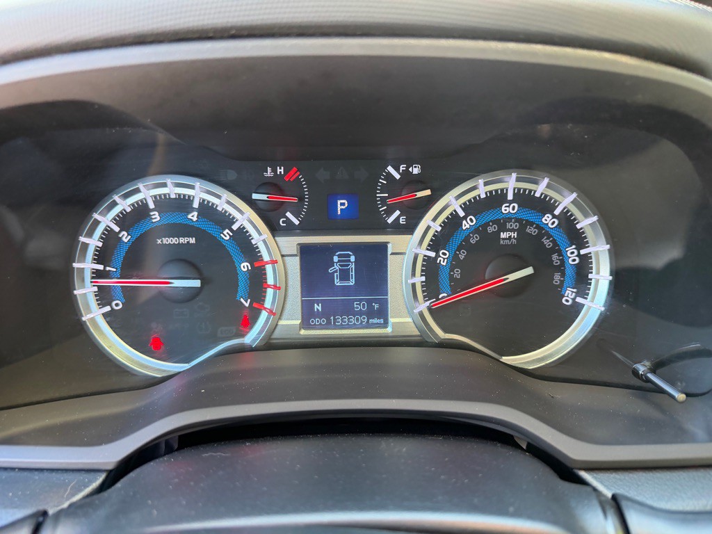 2016 Toyota 4Runner Image 15