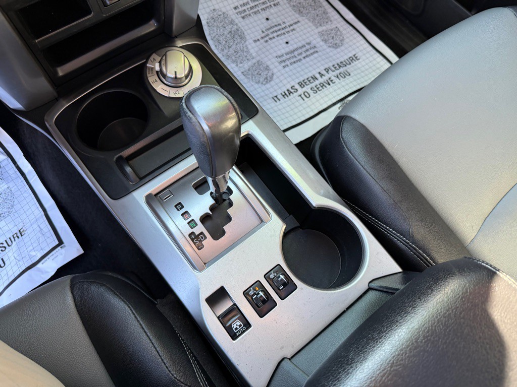 2016 Toyota 4Runner Image 19