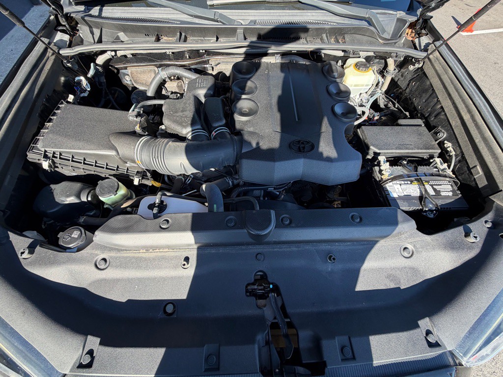 2016 Toyota 4Runner Image 31