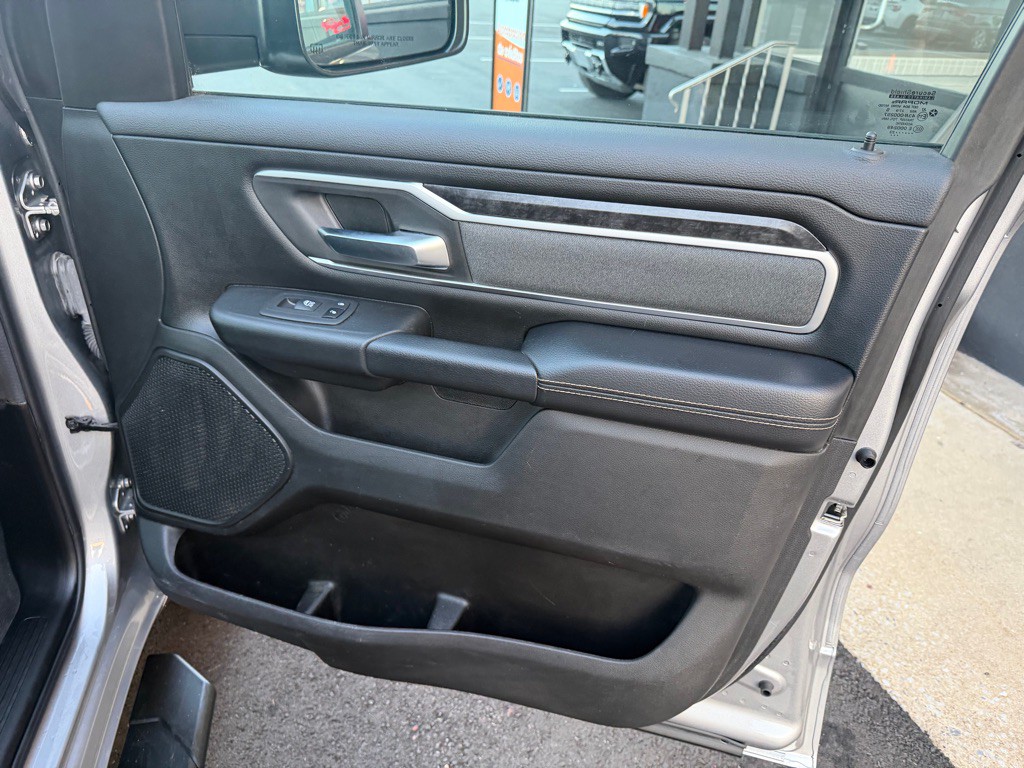 2023 RAM 1500 Image 25