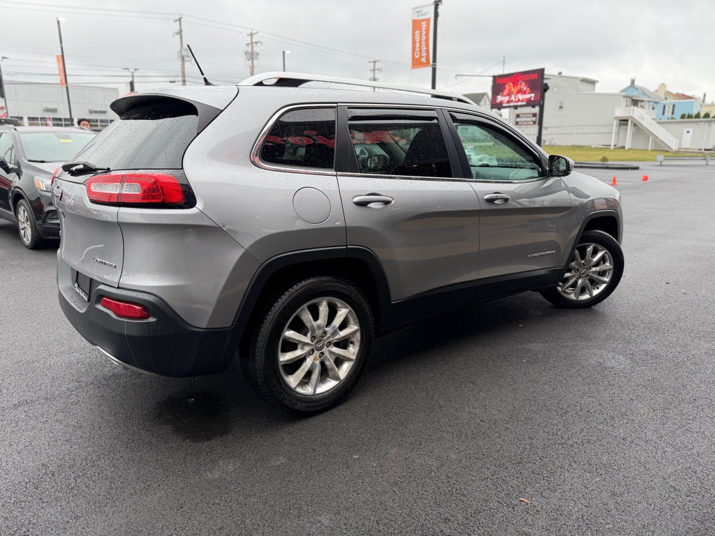 2015 Jeep Cherokee Image 7