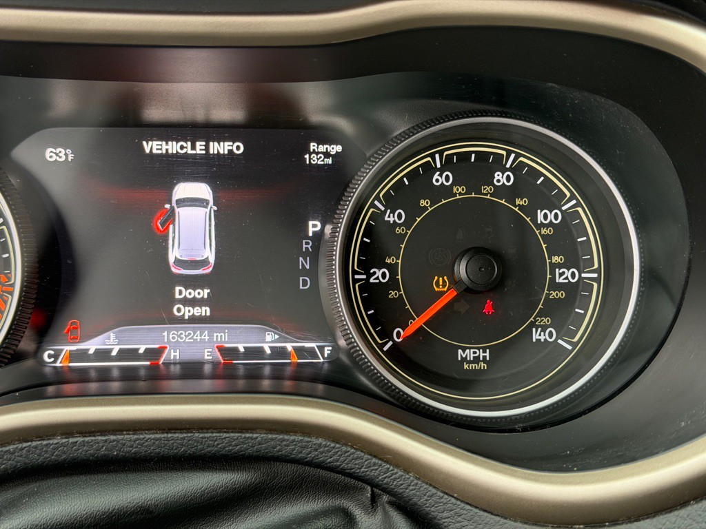 2015 Jeep Cherokee Image 15