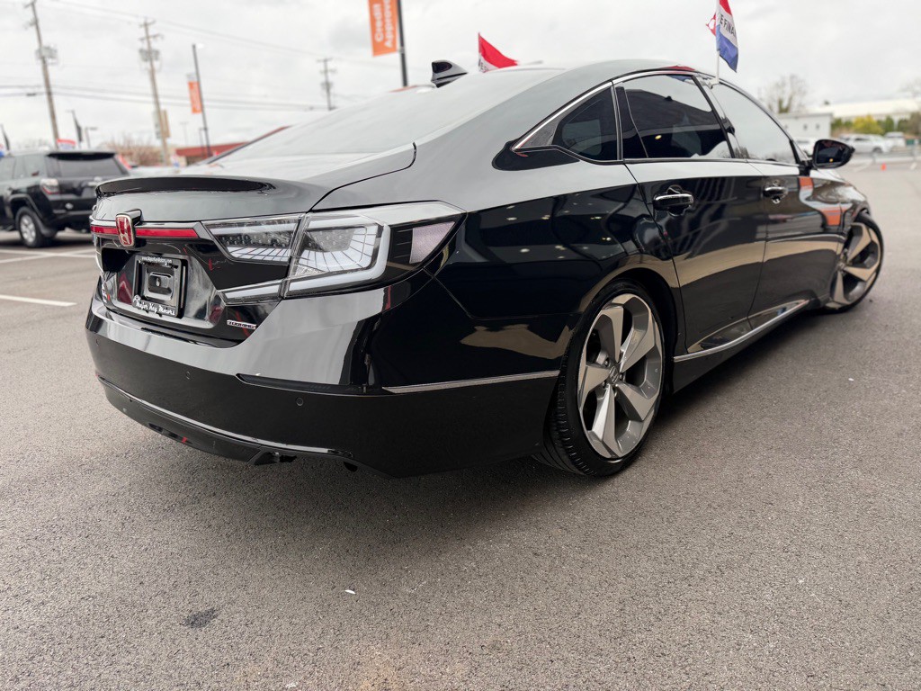 2018 Honda Accord Image 6