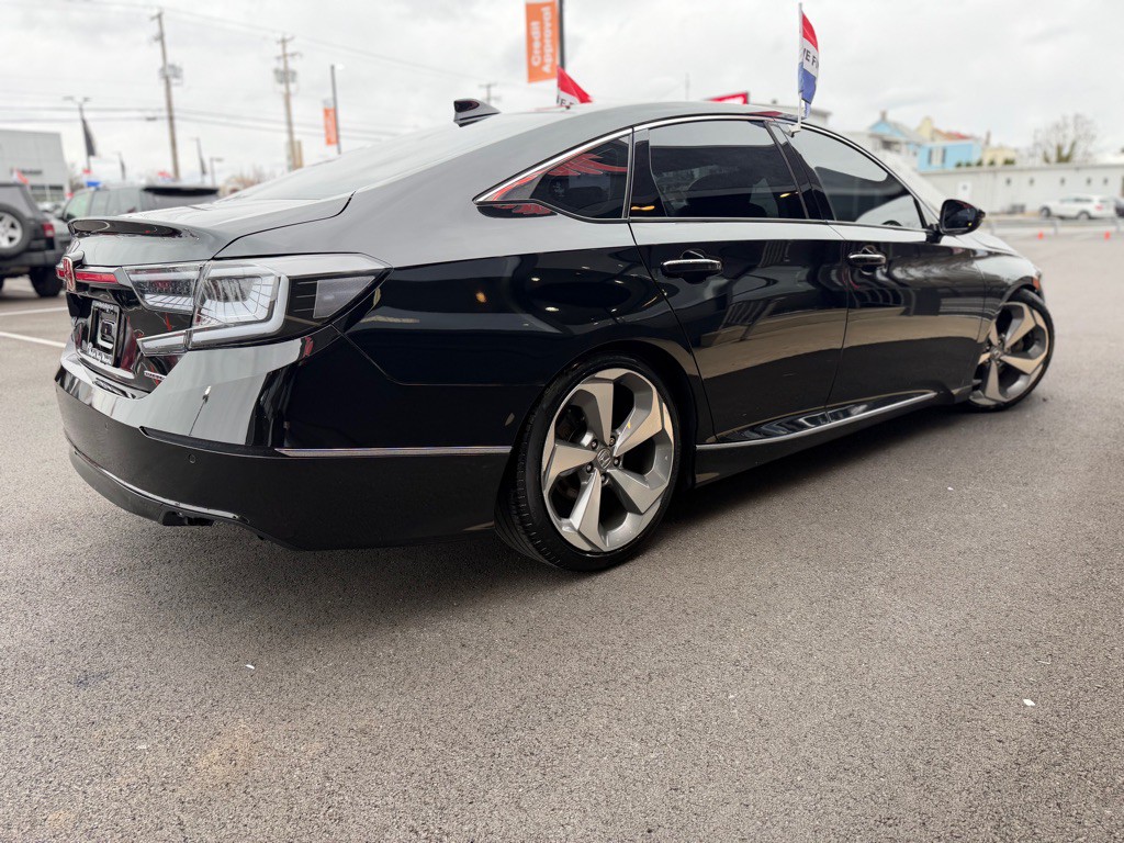 2018 Honda Accord Image 7