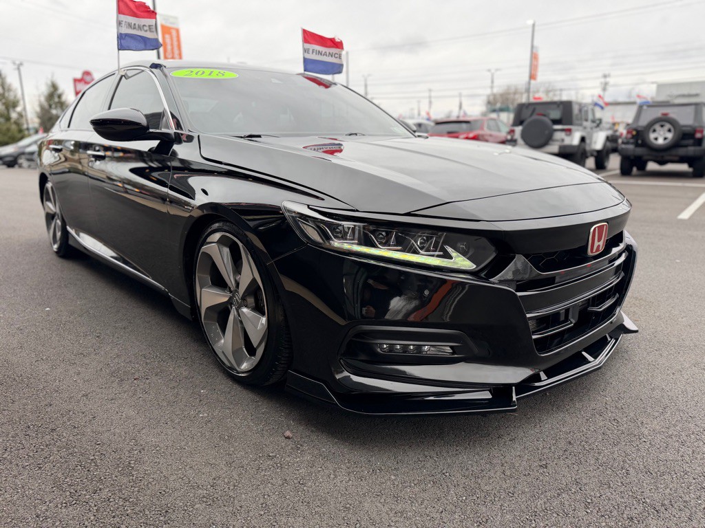 2018 Honda Accord Image 8