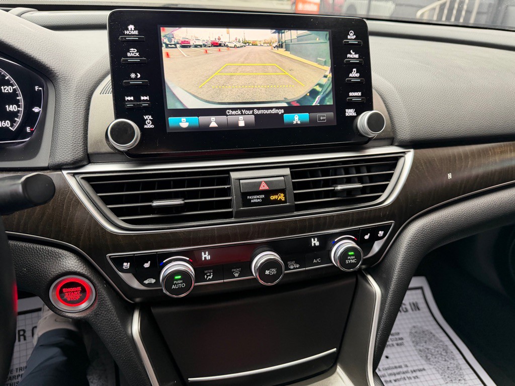 2018 Honda Accord Image 17