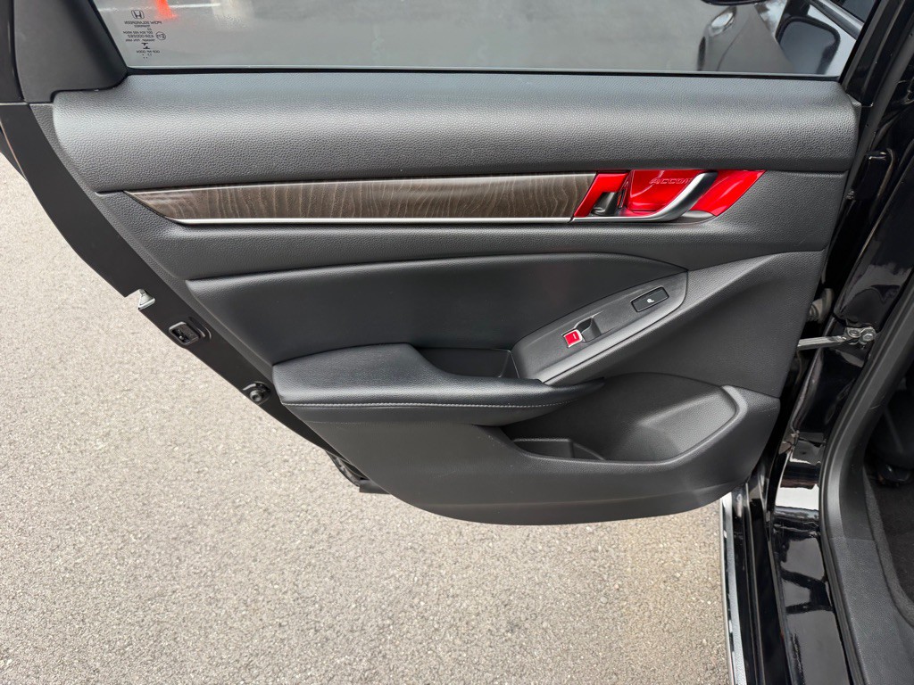 2018 Honda Accord Image 20