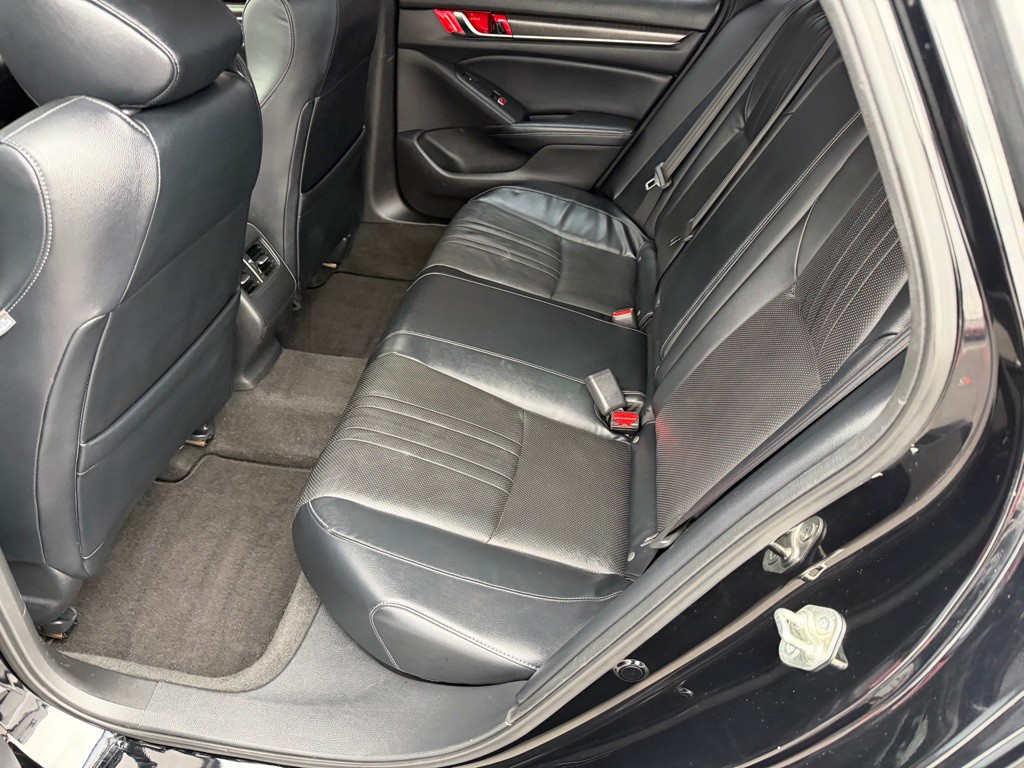 2018 Honda Accord Image 21