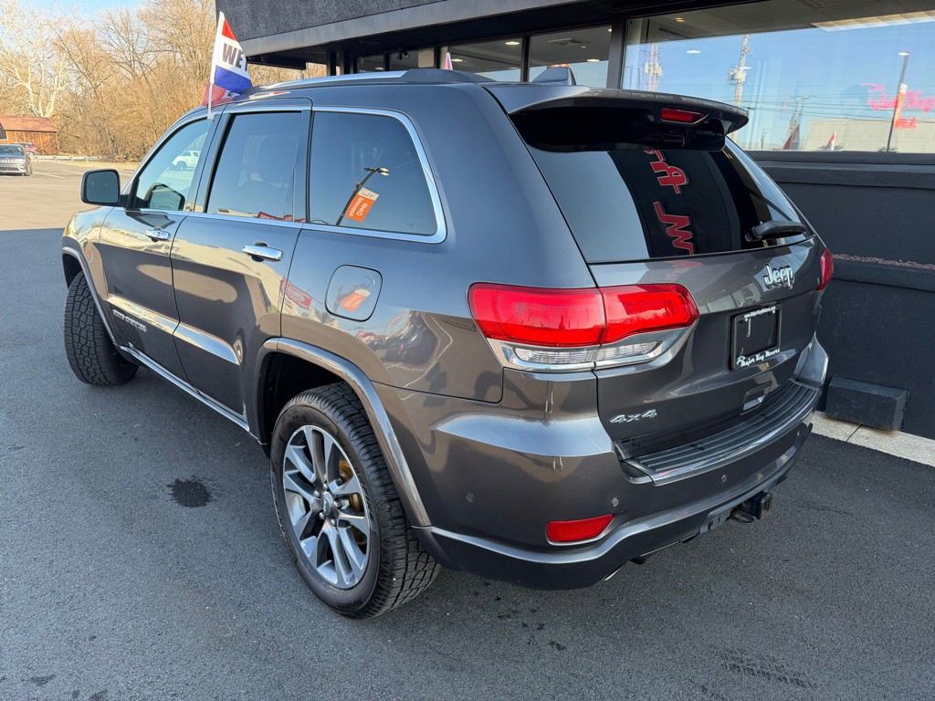2017 Jeep Grand Cherokee Image 5