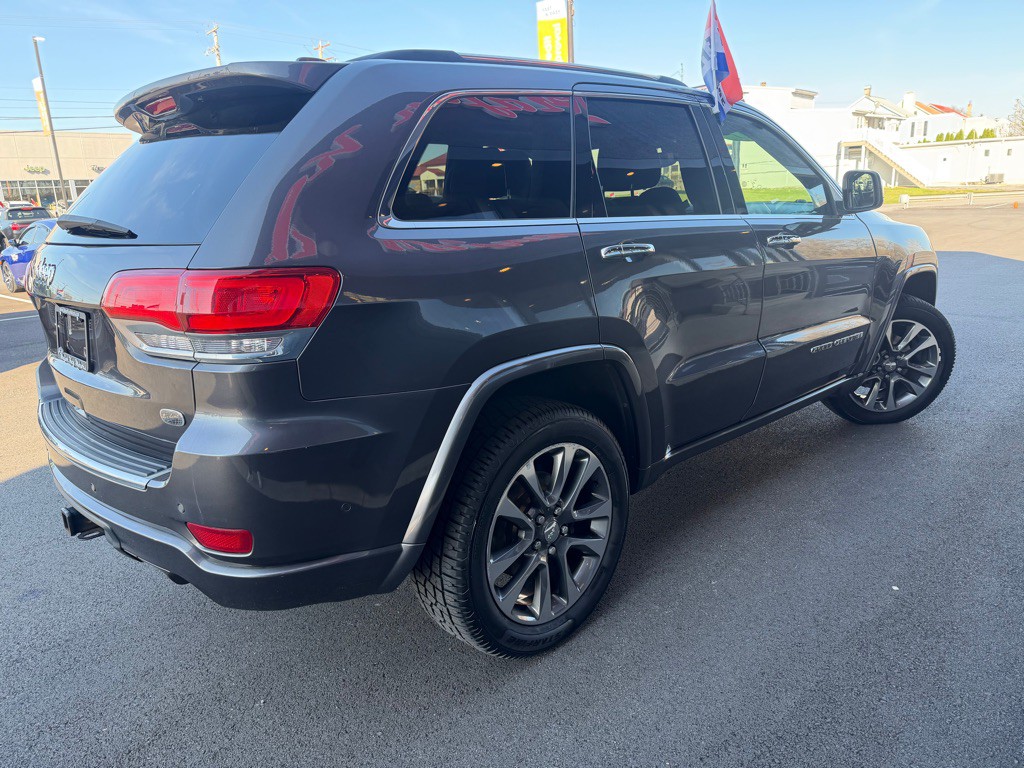 2017 Jeep Grand Cherokee Image 8