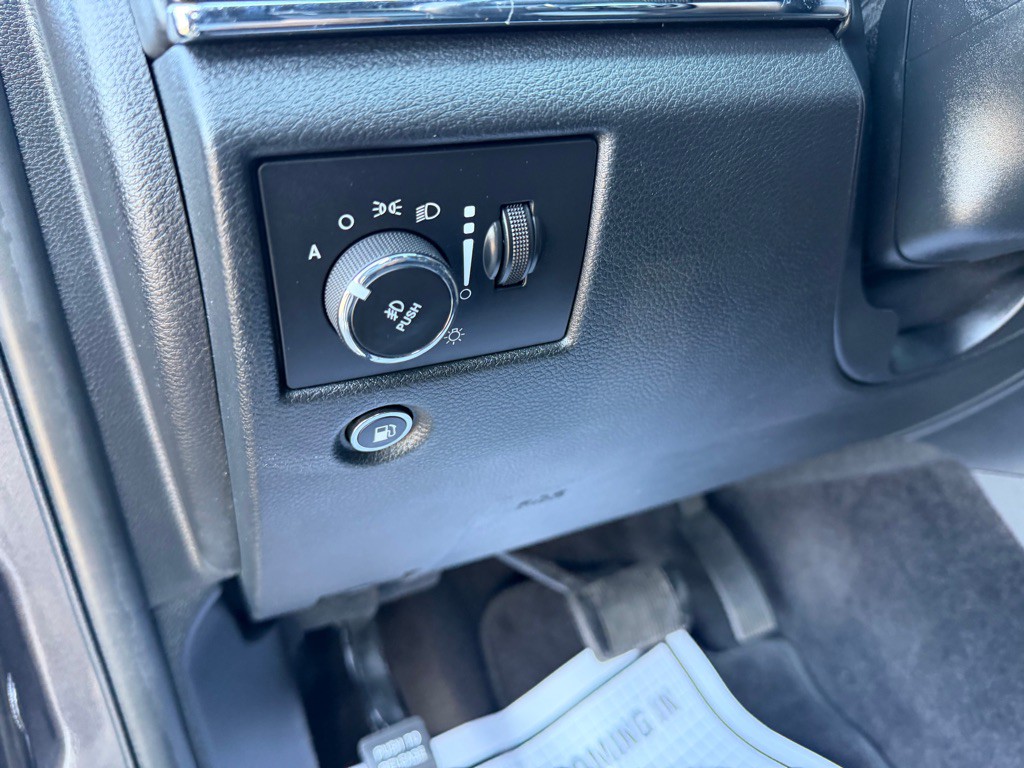 2017 Jeep Grand Cherokee Image 15