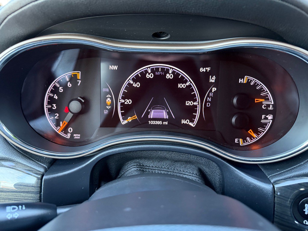 2017 Jeep Grand Cherokee Image 16