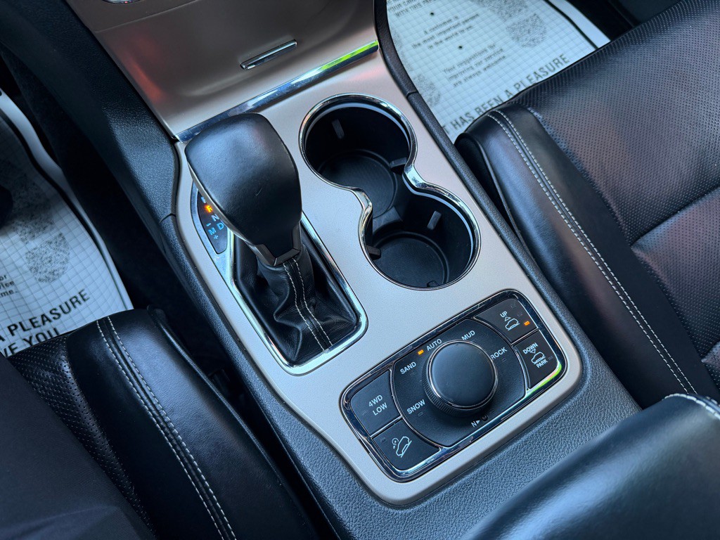 2017 Jeep Grand Cherokee Image 19