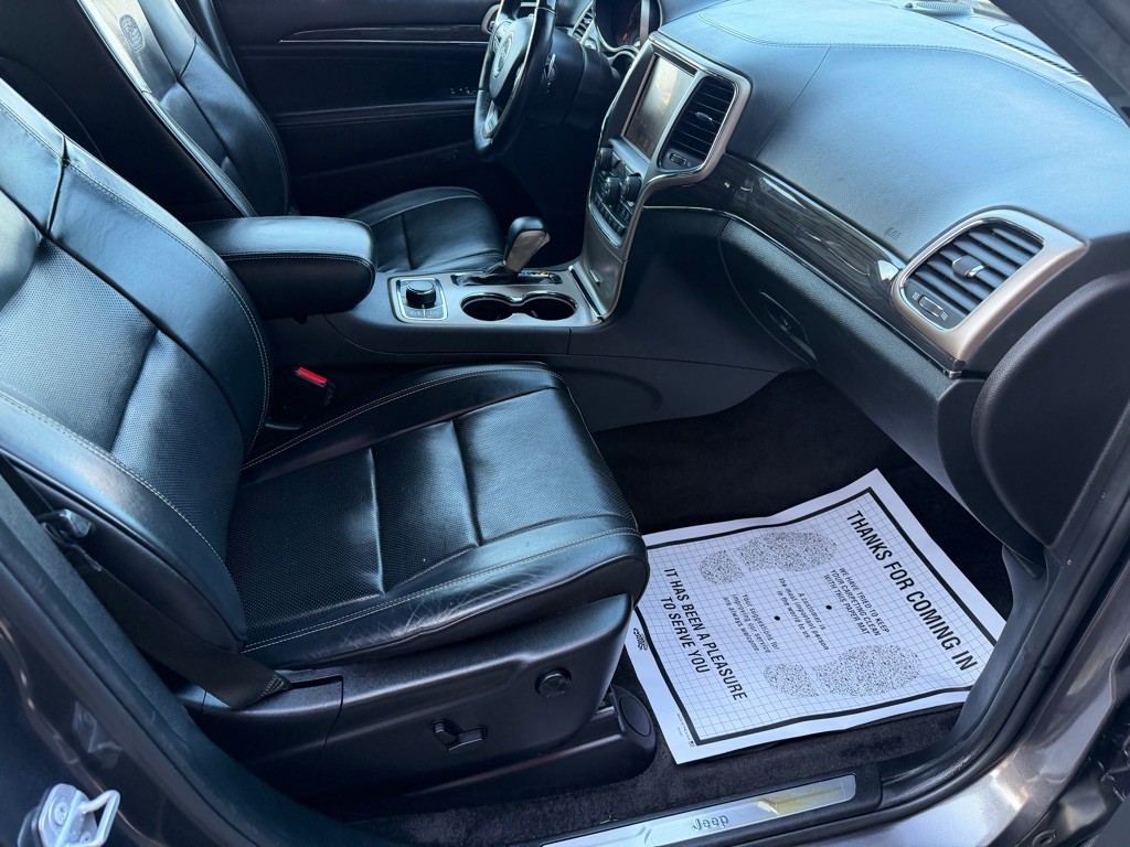 2017 Jeep Grand Cherokee Image 28