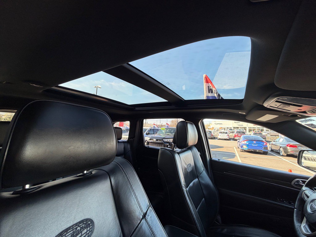 2017 Jeep Grand Cherokee Image 30