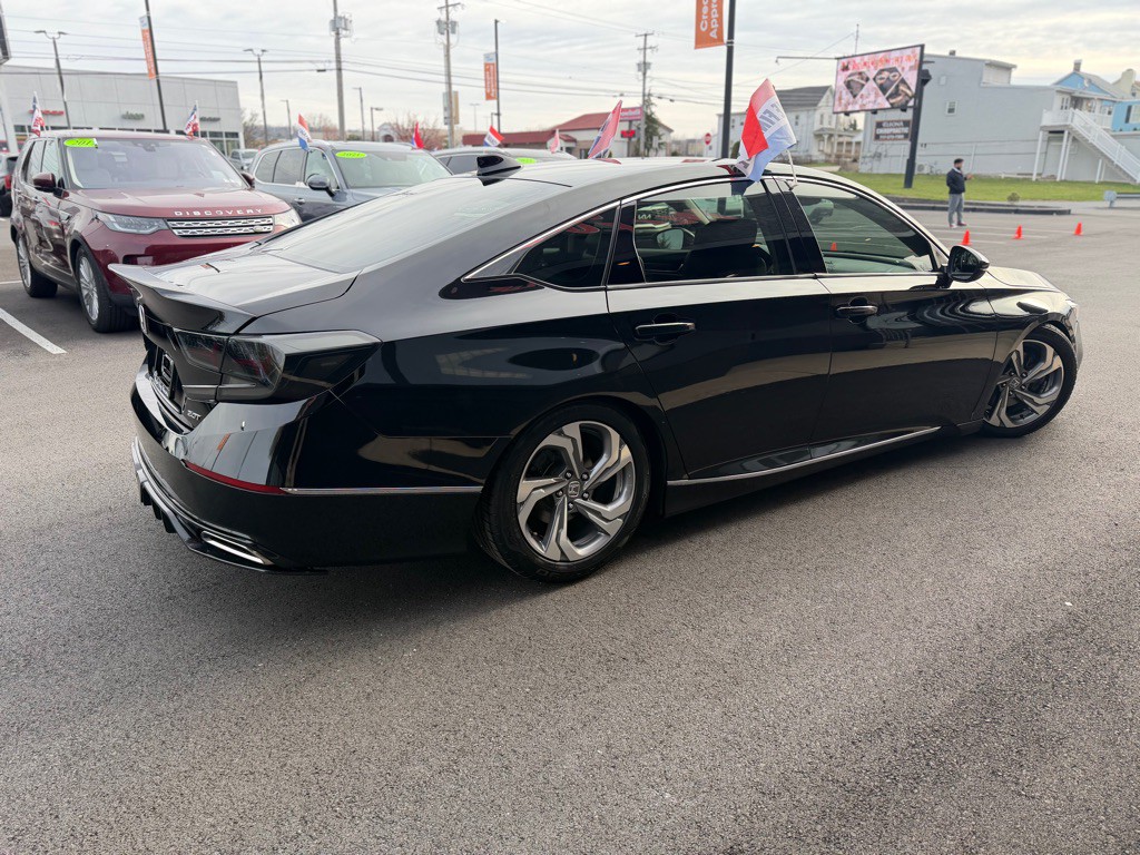 2018 Honda Accord Image 7