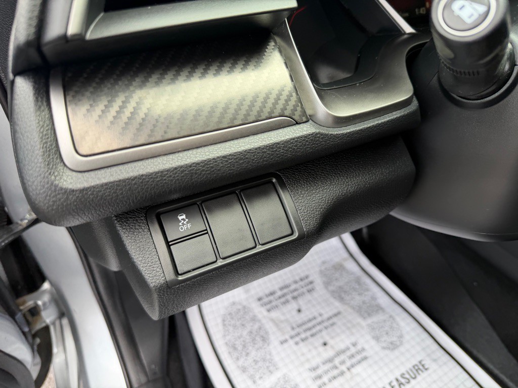 2018 Honda Civic Image 15