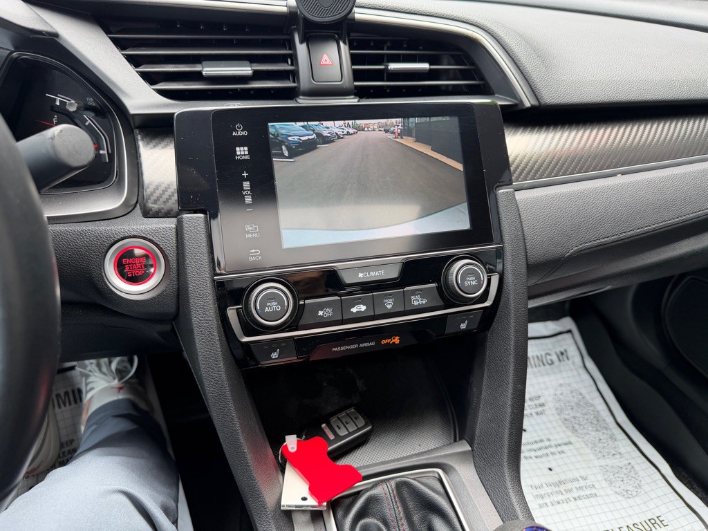 2018 Honda Civic Image 18