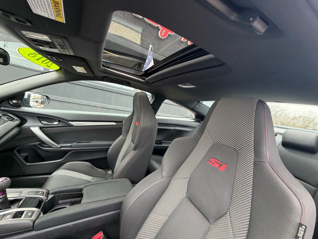 2018 Honda Civic Image 21