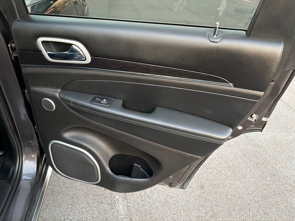 2019 Jeep Grand Cherokee Image 25
