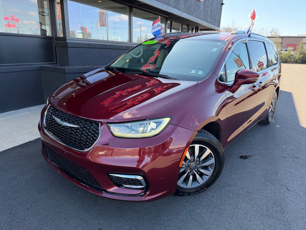 2021 Chrysler Pacifica Image 2