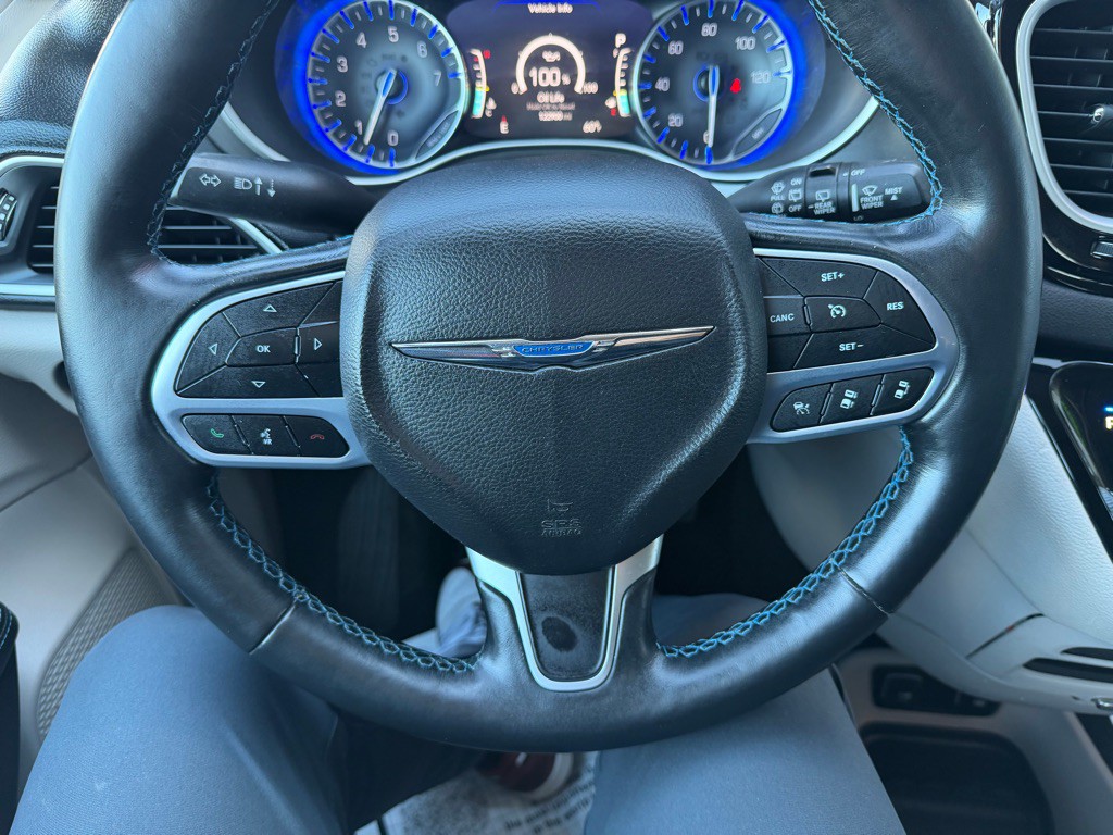 2021 Chrysler Pacifica Image 15