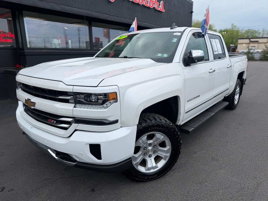2017 Chevrolet Silverado 1500 Image 2