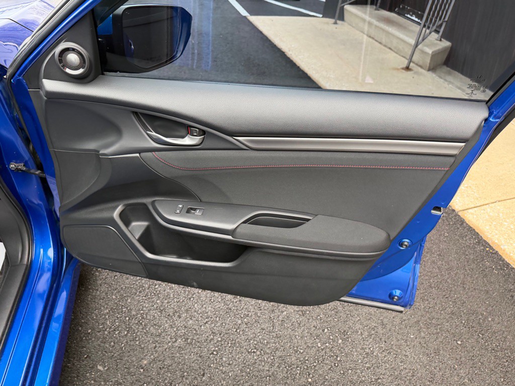 2019 Honda Civic Image 25