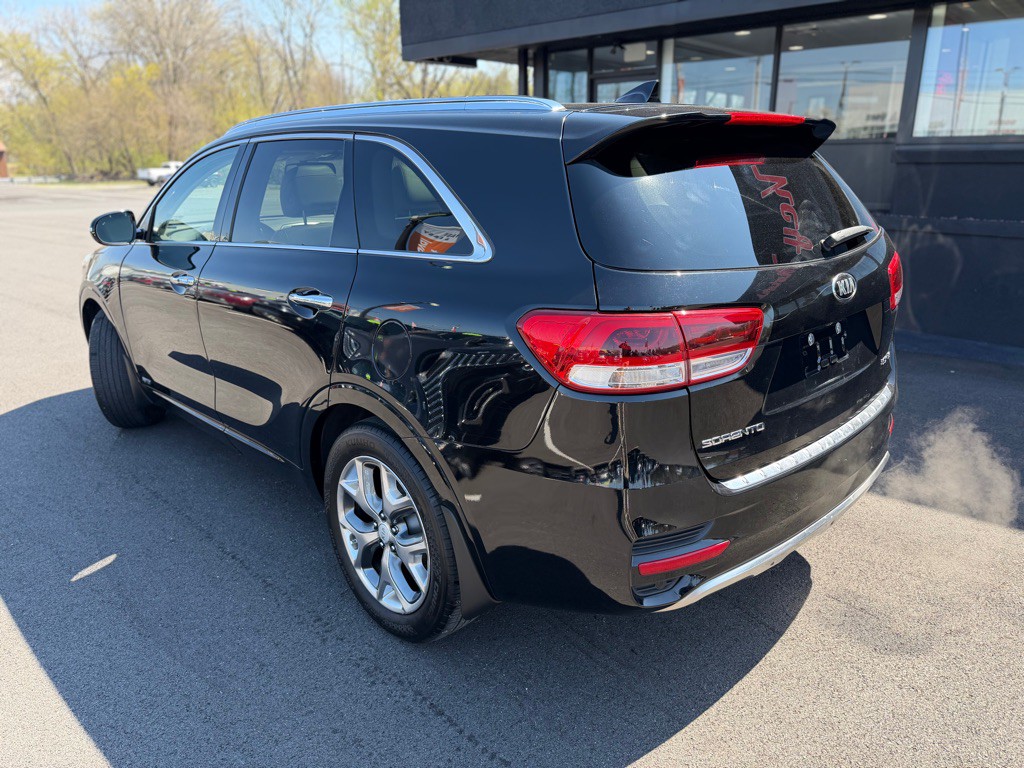 2017 Kia Sorento Image 4