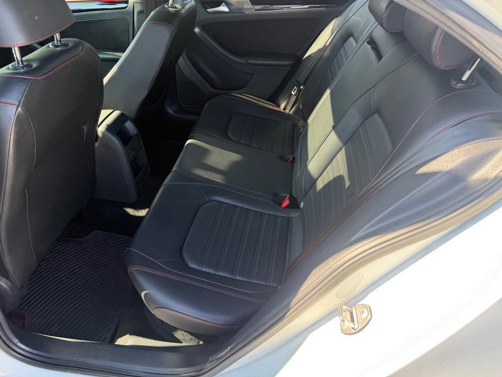 2017 Volkswagen Jetta Image 23