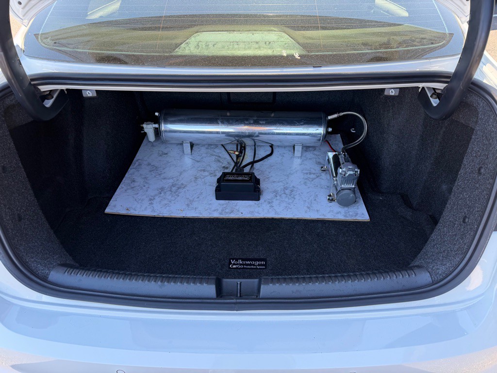 2017 Volkswagen Jetta Image 24