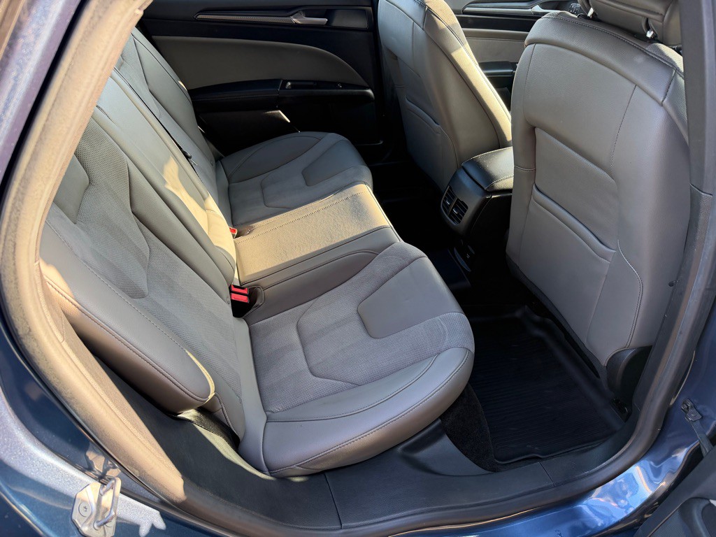 2018 Ford Fusion Image 27