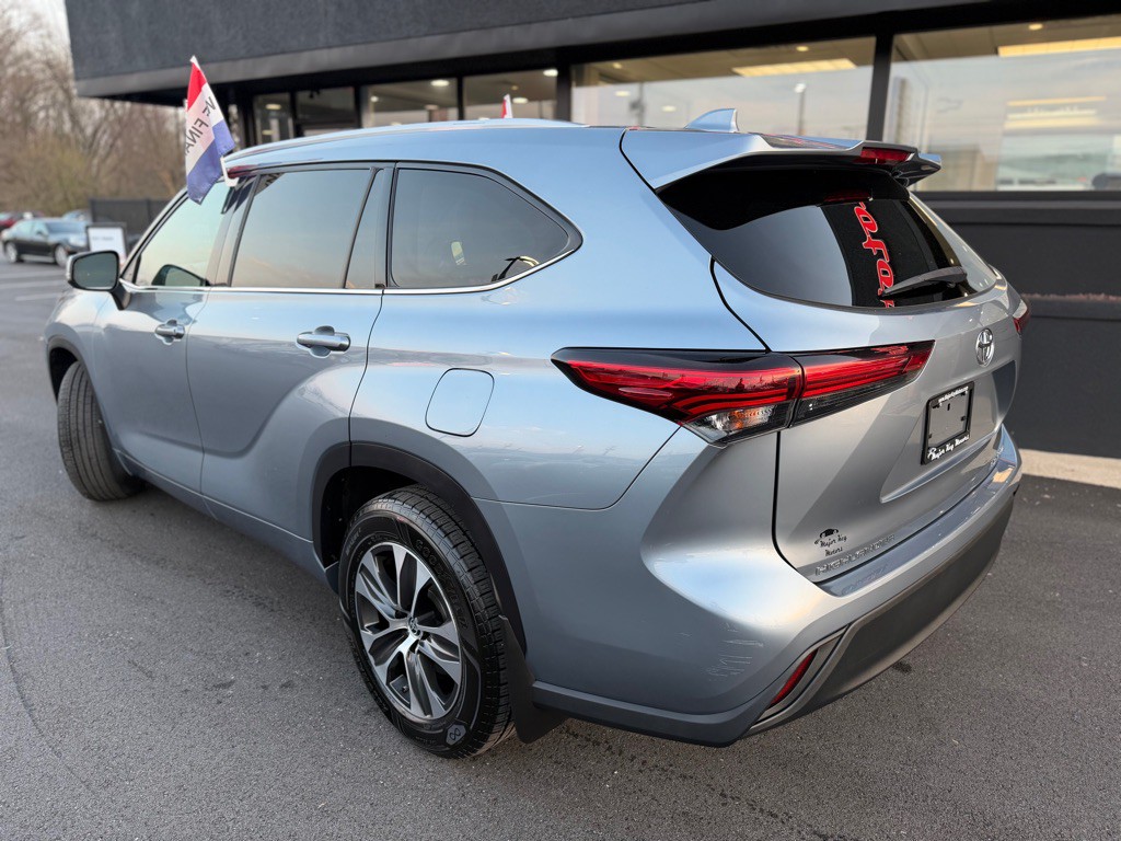 2022 Toyota Highlander Image 4