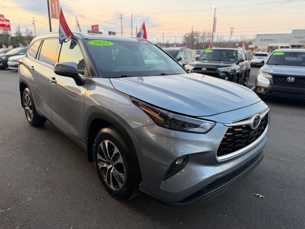 2022 Toyota Highlander Image 8
