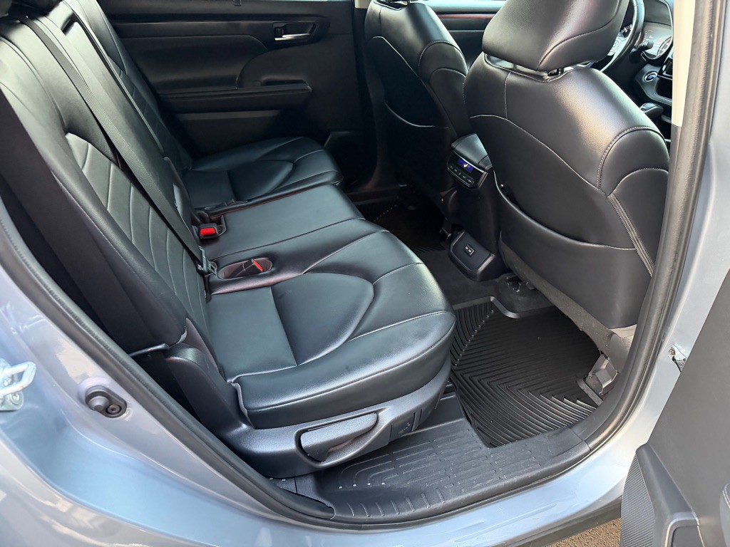 2022 Toyota Highlander Image 28