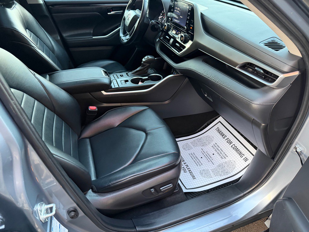 2022 Toyota Highlander Image 30