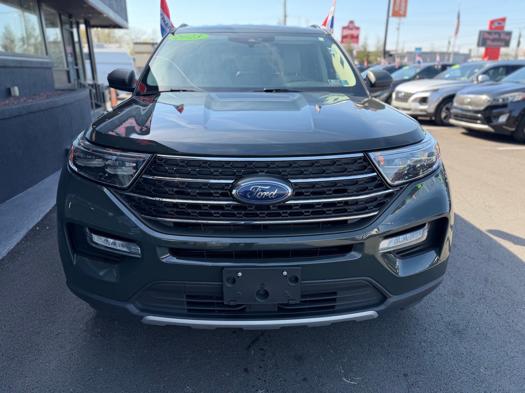 2023 Ford Explorer Image 9