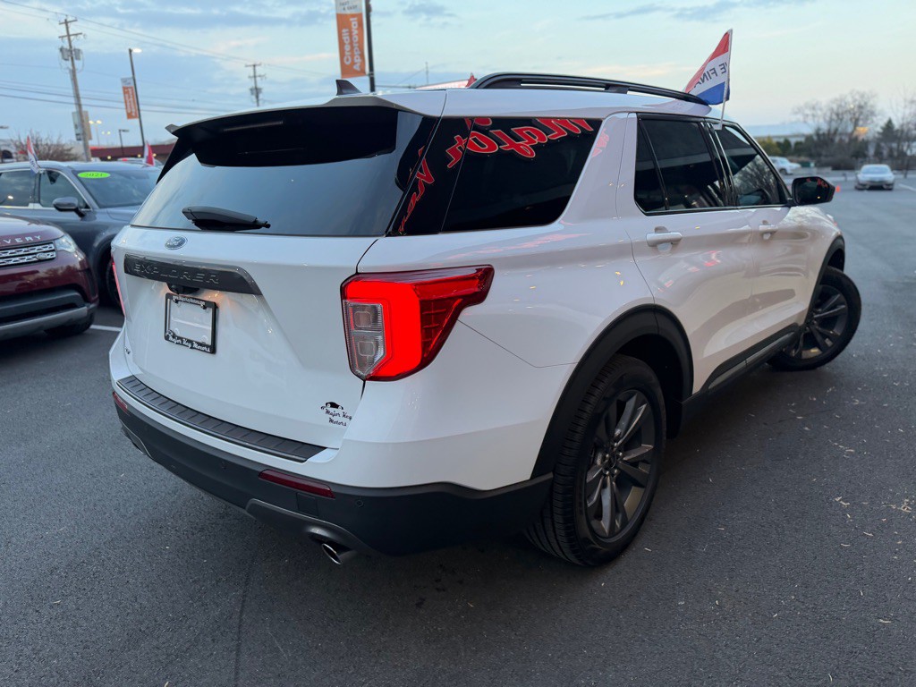 2021 Ford Explorer Image 6