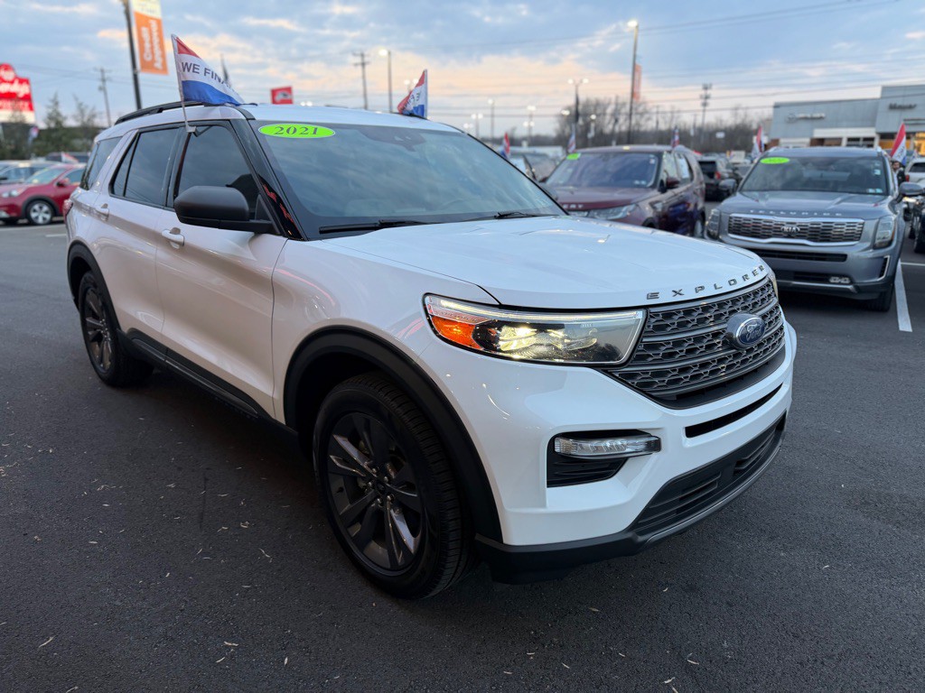 2021 Ford Explorer Image 8