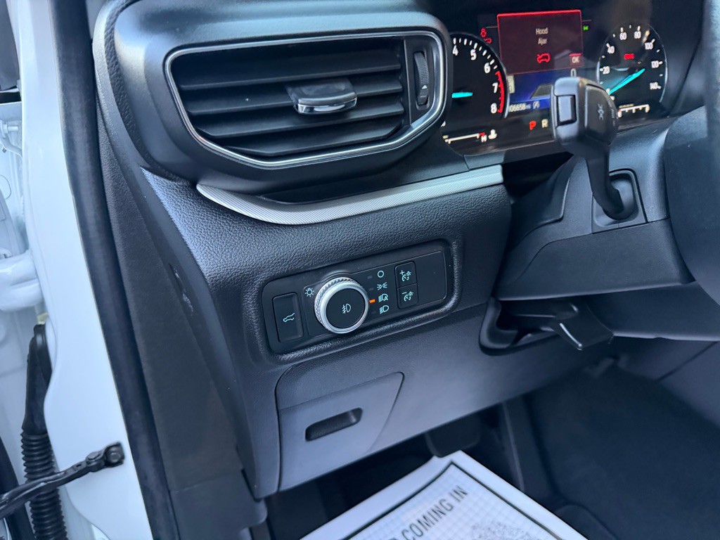 2021 Ford Explorer Image 13