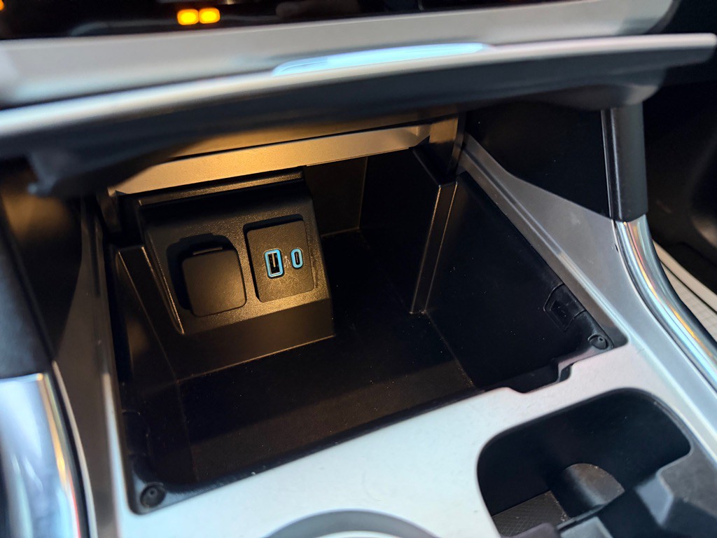 2021 Ford Explorer Image 17