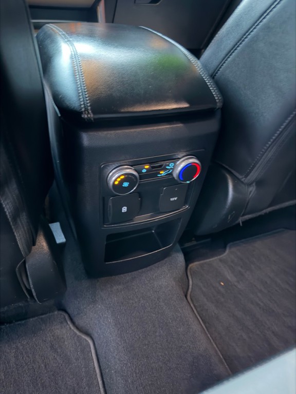 2021 Ford Explorer Image 21