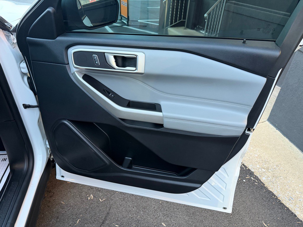 2021 Ford Explorer Image 28