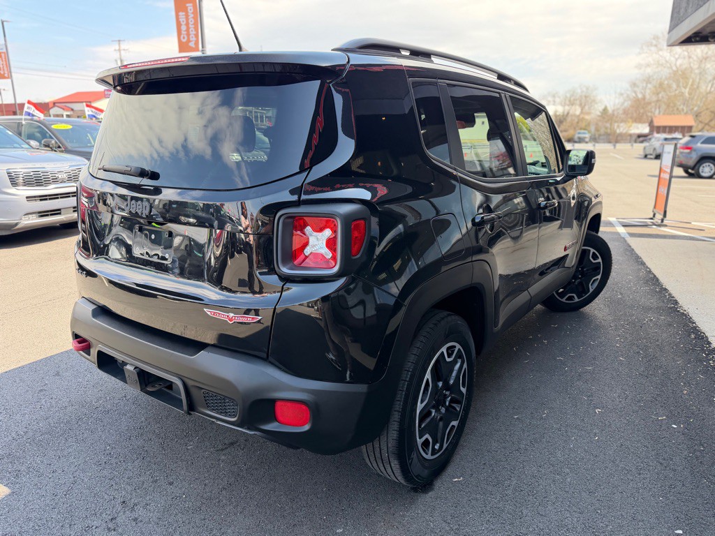 2015 Jeep Renegade Image 6