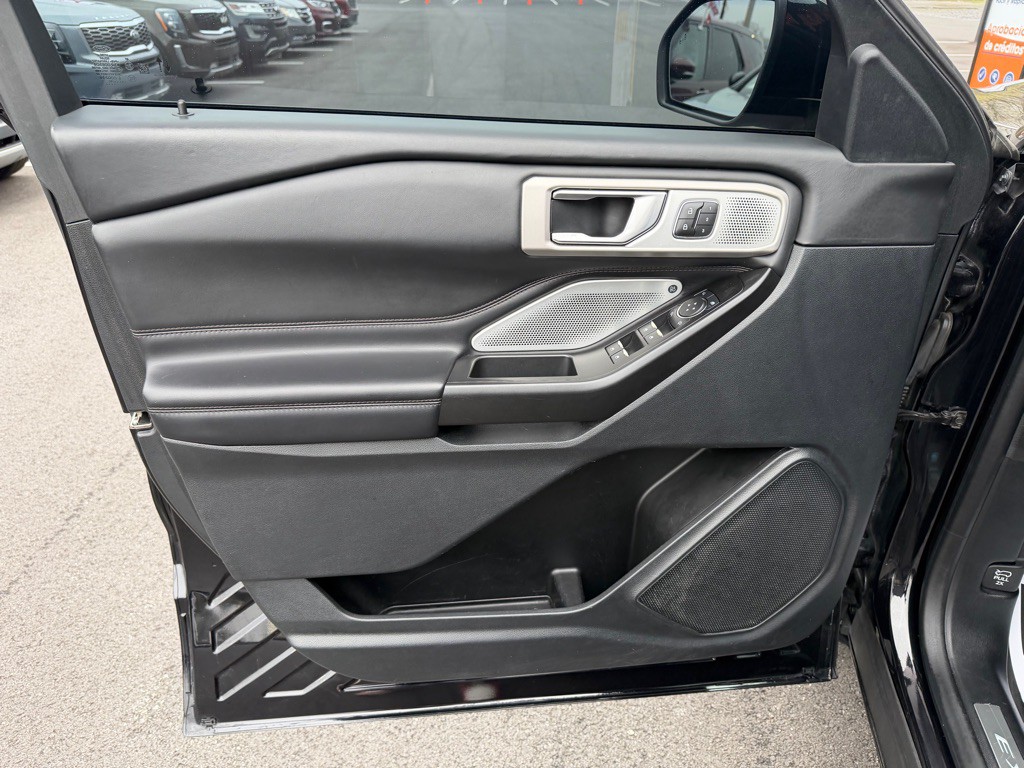 2020 Ford Explorer Image 13