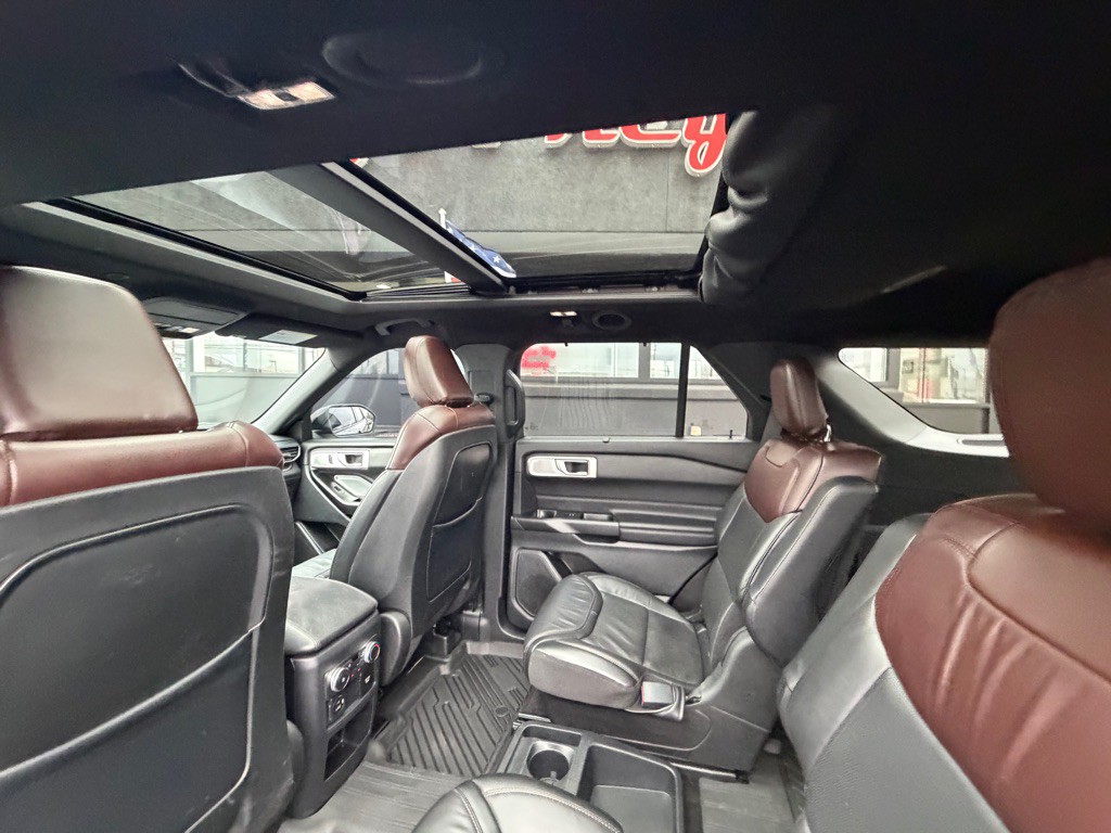 2020 Ford Explorer Image 25