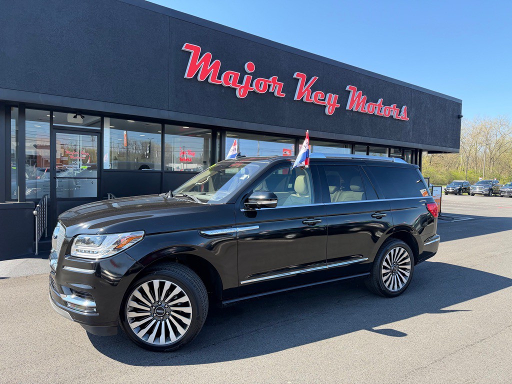 2020 Lincoln Navigator Image 3