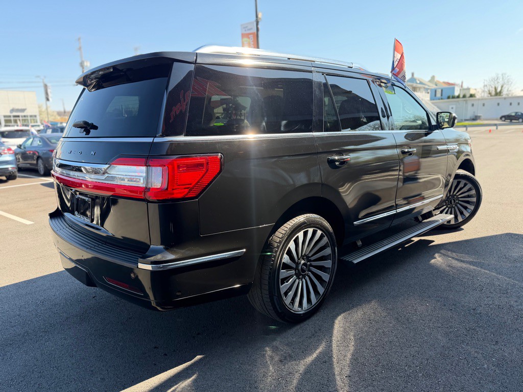 2020 Lincoln Navigator Image 6